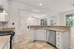 3665 Mystic Dr, Buford, GA 30519 - Photo 16