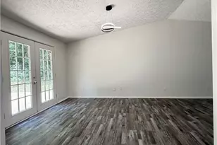 4003 Overland Trail, Snellville, GA 30039 - Photo 4