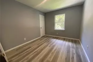 2830 Allegro Dr NW, Atlanta, GA 30318 - Photo 14