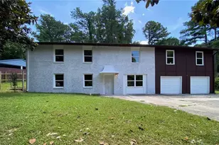 2830 Allegro Dr NW, Atlanta, GA 30318 - Photo 2