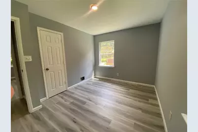 2830 Allegro Drive NW, Atlanta, GA 30318 - Photo 8