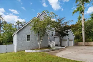 1339 Mundys Mill Rd, Jonesboro, GA 30238 - Photo 2