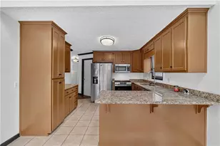 1339 Mundys Mill Rd, Jonesboro, GA 30238 - Photo 10