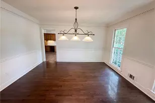 4379 Inns Brook Dr, Snellville, GA 30039 - Photo 8