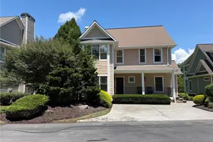 2261 Eastgate Dr E, Hiawassee, GA 30546 - Photo 2