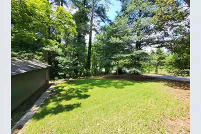 2107 Pinehurst Drive, East Point, GA 30344 - Photo 8
