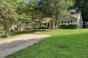 324 Farm Pl Ct NE, Woodstock, GA 30188 - Photo 2