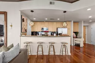 3324 Peachtree Rd NE, Atlanta, GA 30326 - Photo 10