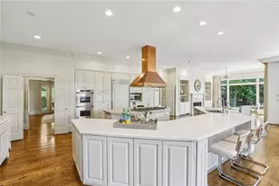 9415 Huntcliff Trce, Sandy Springs, GA 30350 - Photo 8