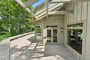 9415 Huntcliff Trce, Sandy Springs, GA 30350 - Photo 46