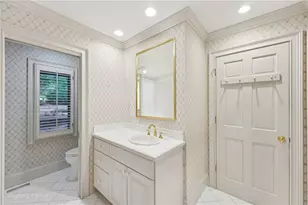9415 Huntcliff Trce, Sandy Springs, GA 30350 - Photo 38