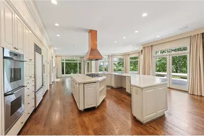 9415 Huntcliff Trace, Sandy Springs, GA 30350 - Photo 10