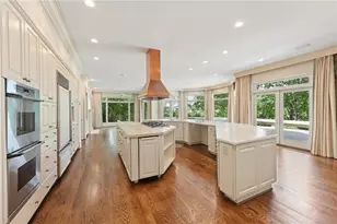 9415 Huntcliff Trce, Sandy Springs, GA 30350 - Photo 10