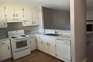 1290 Knoll Ct NW, Conyers, GA 30012 - Photo 2