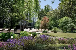 2460 Peachtree Road NE, Atlanta, GA 30305 - Photo 38