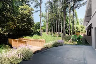2460 Peachtree Road NE, Atlanta, GA 30305 - Photo 32