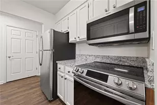300 Johnson Ferry Road NE, Sandy Springs, GA 30328 - Photo 8