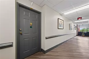 300 Johnson Ferry Road NE, Sandy Springs, GA 30328 - Photo 2