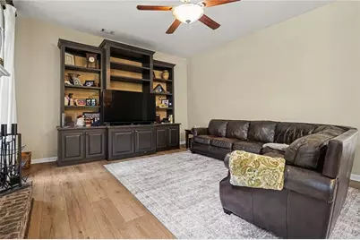 1001 City Market Street, Hoschton, GA 30548 - Photo 10