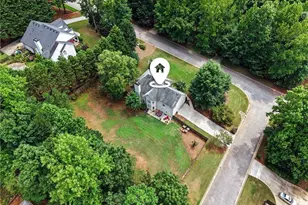 1001 City Market St, Hoschton, GA 30548 - Photo 38