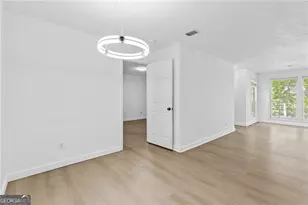 204 Berkeley Woods Dr, Duluth, GA 30096 - Photo 16