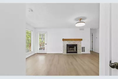 204 Berkeley Woods Drive, Duluth, GA 30096 - Photo 2