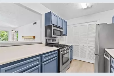 204 Berkeley Woods Drive, Duluth, GA 30096 - Photo 8
