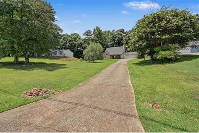 1516 Willow Gate Way, Auburn, GA 30011 - Photo 6