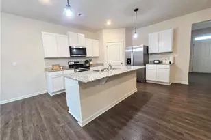 306 Walnut Grv Wy, Pendergrass, GA 30567 - Photo 6