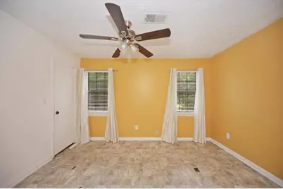 2498 Robinhood Drive, Ellenwood, GA 30294 - Photo 6