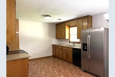 585 Wayside Drive, Lawrenceville, GA 30046 - Photo 8