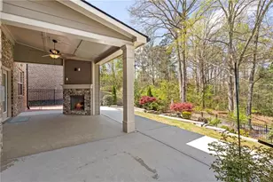 3188 Ivy Crossing Dr, Buford, GA 30519 - Photo 20