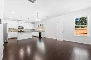 2445 Overlook Ave, Lithonia, GA 30058 - Photo 12