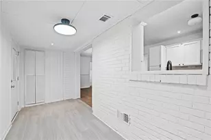 2918 Santa Monica Dr, Decatur, GA 30032 - Photo 12