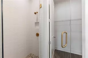 1290 Longreen Ter NW, Atlanta, GA 30318 - Photo 6