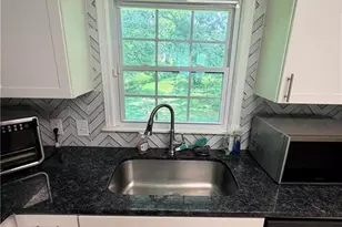 1025 Rock Springs St, Forest Park, GA 30297 - Photo 10