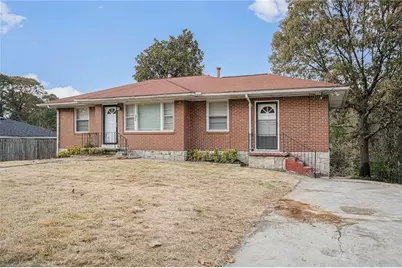864 Northview Drive, Forest Park, GA 30297 - Photo 2