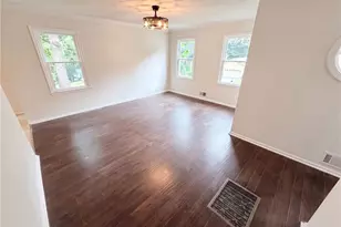 215 Arbour Run, Suwanee, GA 30024 - Photo 8