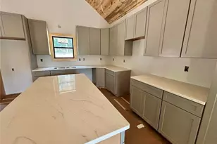 320 E Ridge Ln, Ellijay, GA 30536 - Photo 10