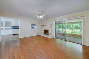 1318 E Lake Rd, McDonough, GA 30252 - Photo 16