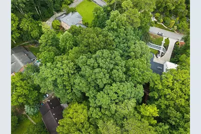 2032 Castleway Drive NE, Atlanta, GA 30345 - Photo 8