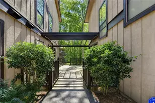 709 River Run Dr, Sandy Springs, GA 30350 - Photo 30