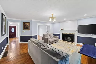 206 Comstock Court, Lawrenceville, GA 30044 - Photo 4