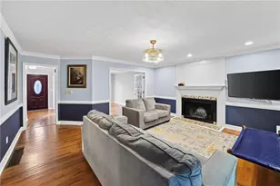 206 Comstock Ct, Lawrenceville, GA 30044 - Photo 4