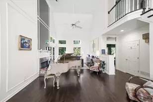 990 Lake Charles Dr, Roswell, GA 30075 - Photo 2