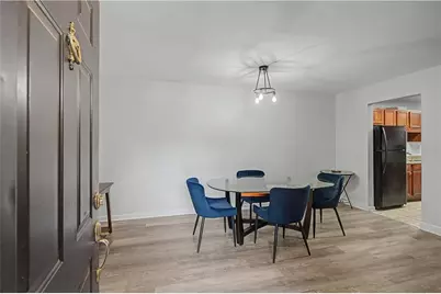 706 Brighton Point, Sandy Springs, GA 30328 - Photo 4