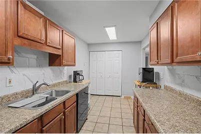 706 Brighton Point, Sandy Springs, GA 30328 - Photo 12