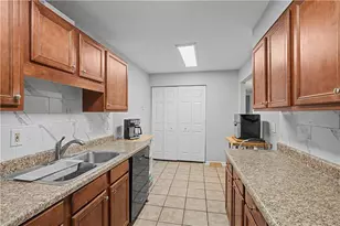 706 Brighton Point, Sandy Springs, GA 30328 - Photo 12
