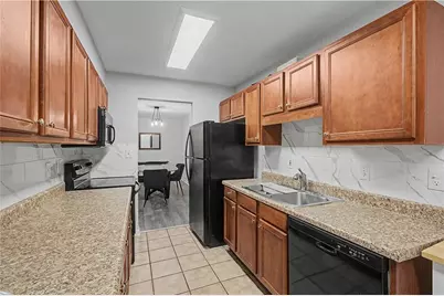 706 Brighton Point, Sandy Springs, GA 30328 - Photo 14