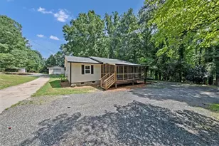 400 Wylde Woode Dr, McDonough, GA 30253 - Photo 2